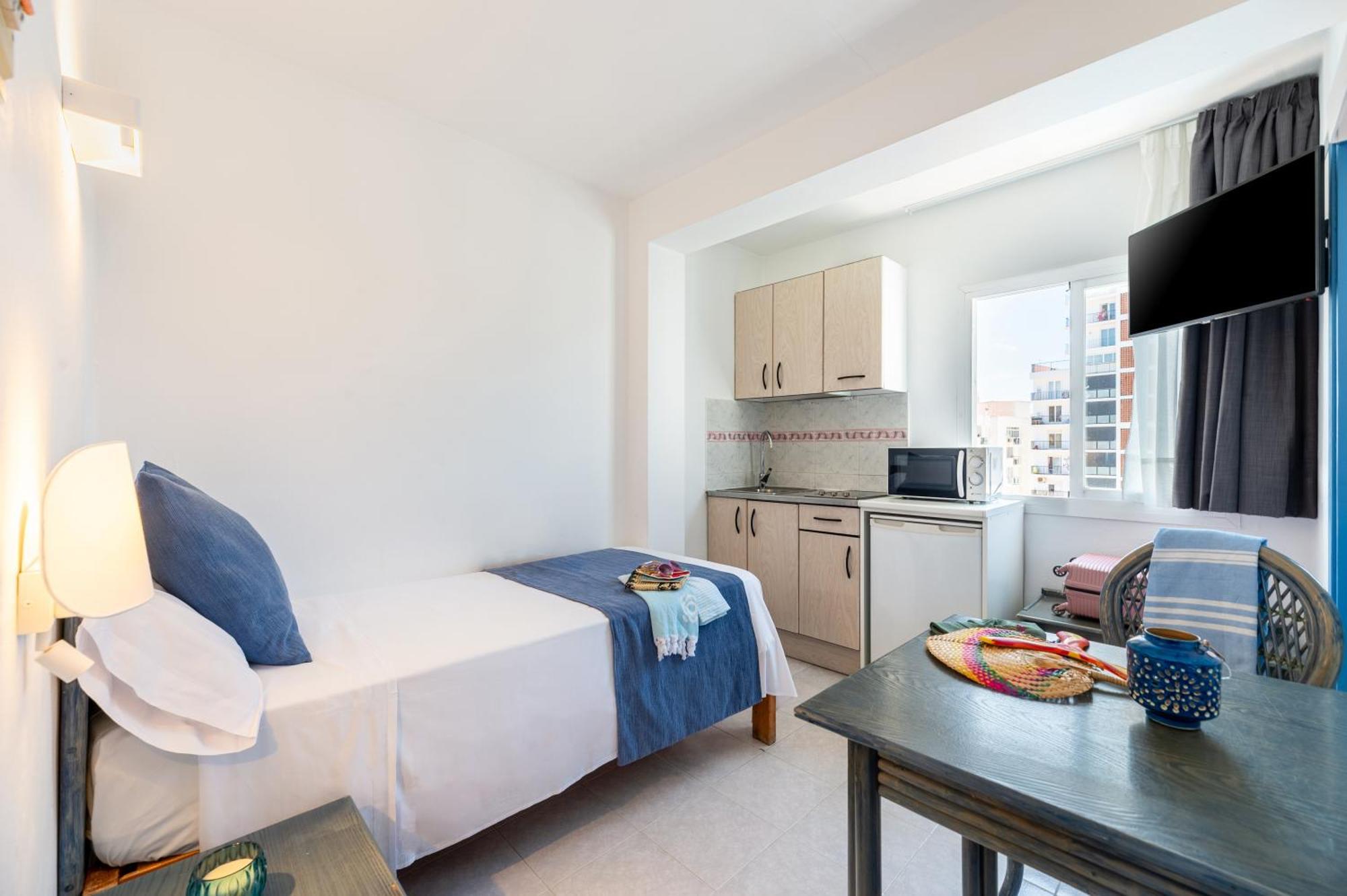Hotel Apartamentos Vibra Central City - Adults Only Σαν Αντόνιο Εξωτερικό φωτογραφία