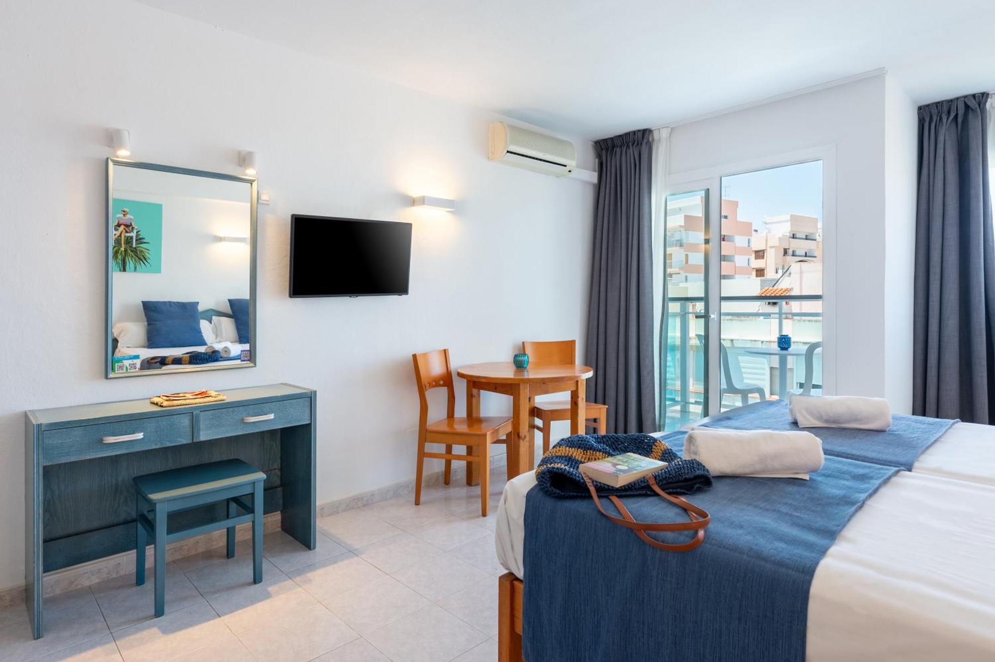 Hotel Apartamentos Vibra Central City - Adults Only Σαν Αντόνιο Εξωτερικό φωτογραφία